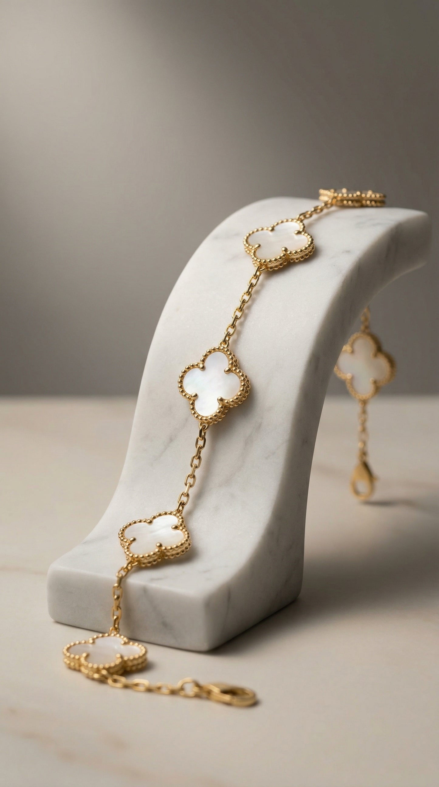 Mother of Pearl Clover Bracelet