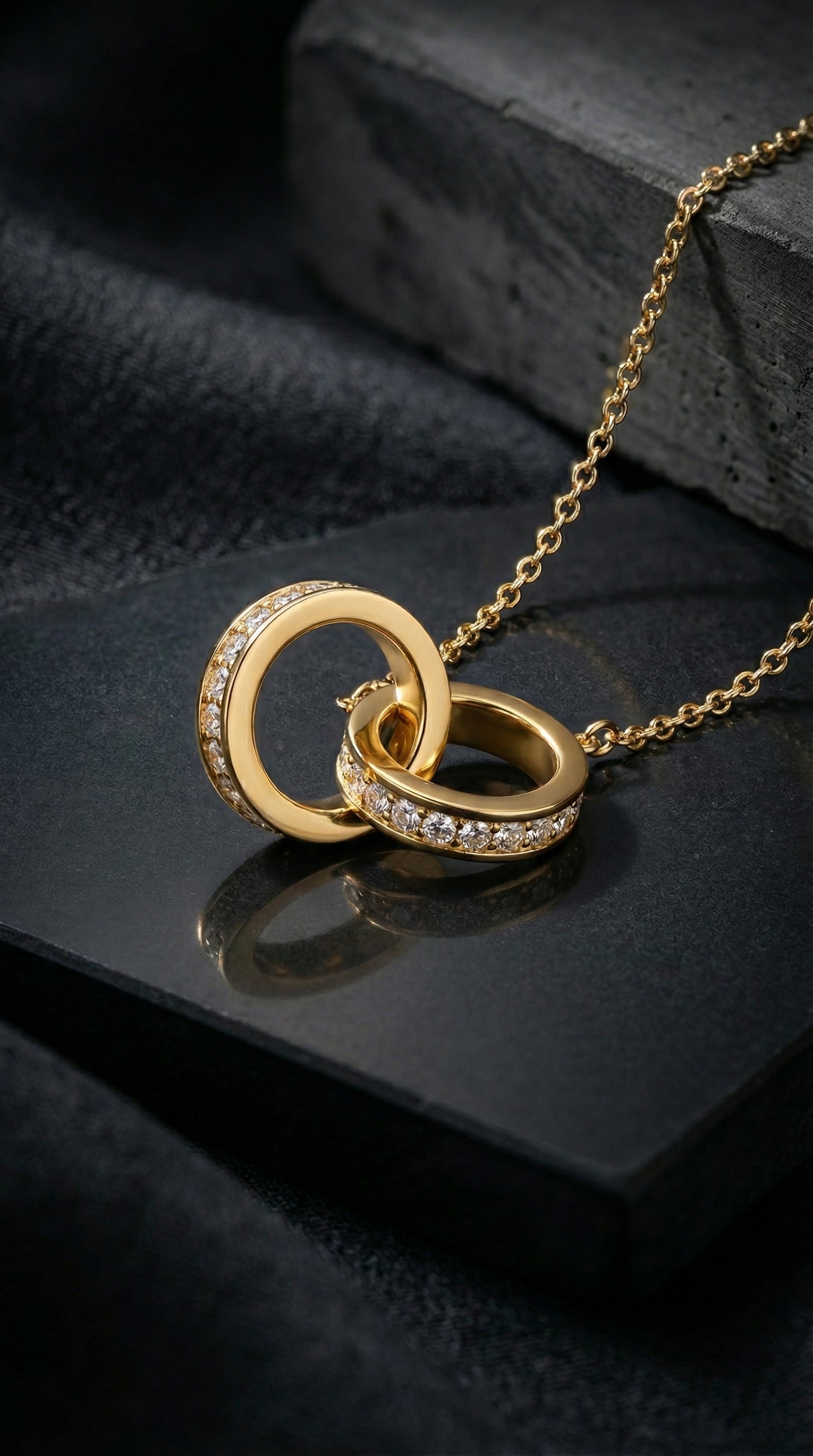 Interlocking Rings Necklace
