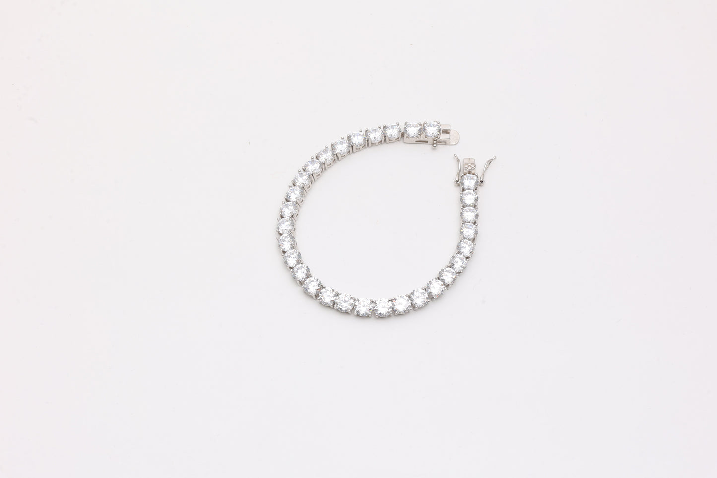 Classic Solitaire Tennis Bracelet